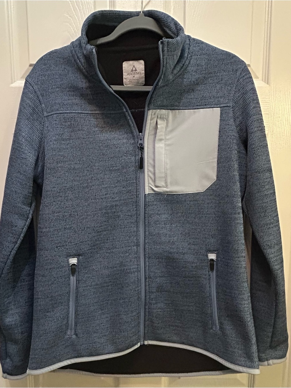 Ascend women’s Heather Navy Full-Zip Sweater Jacket